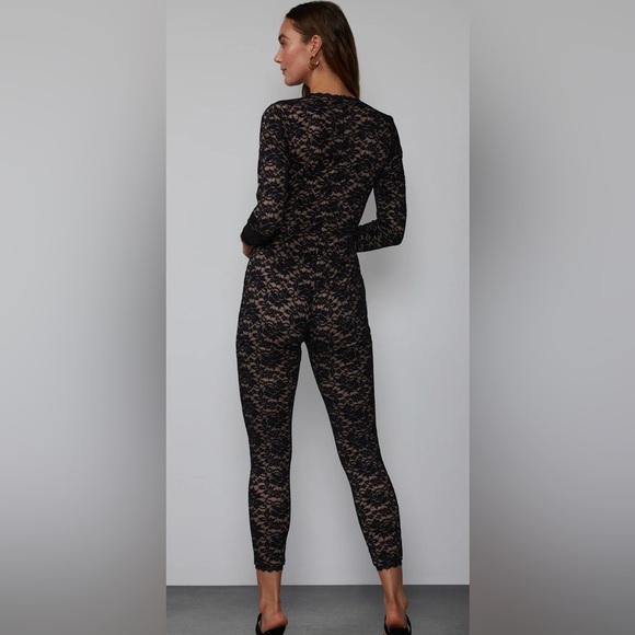 Puurr into date night in dawning this long sleeve deep v neck lace catsuit - Picture 4 of 10